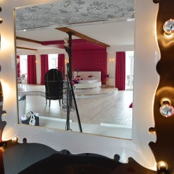 Baiser d'Angeli-Confort Luxe Concept-Michael Radi -Galerie